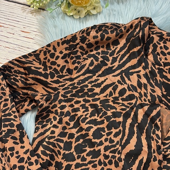 Rails Pearl Cinnamon Mixed Animal Print Popover Top sz S - Picture 5 of 11